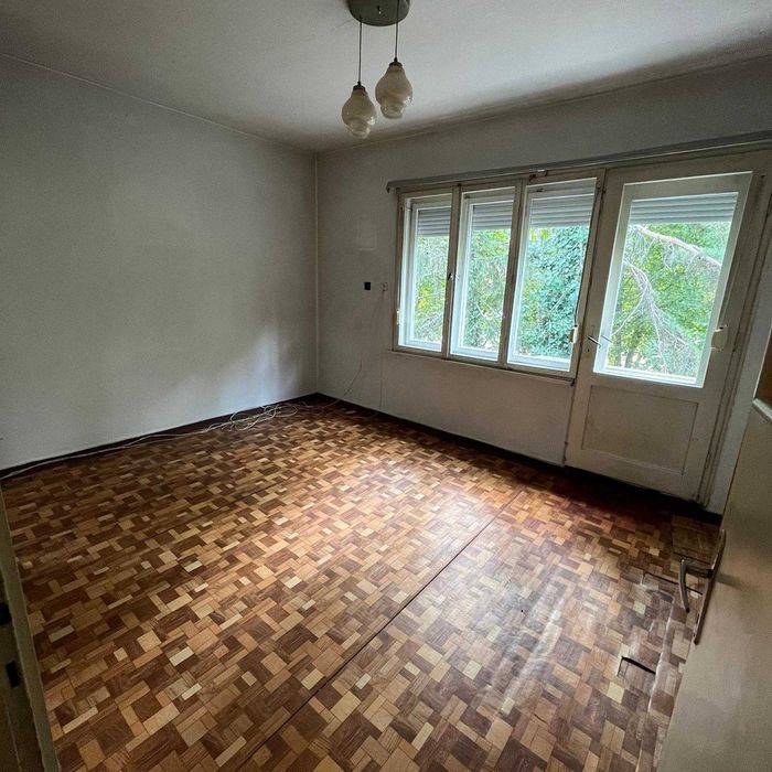 Продава се Етаж от къща в Асеновград - 100 кв.м за 1750 €/кв.м - Снимка #5