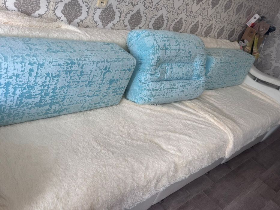 Продам диван б/у