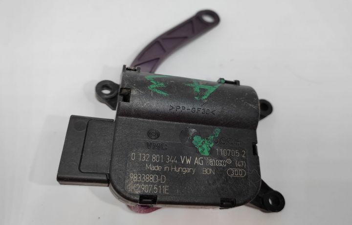 Motoras reglaj aeroterma Bosch 0132801344 Audi A3 8P