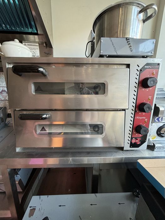 Пица фурна на две нива