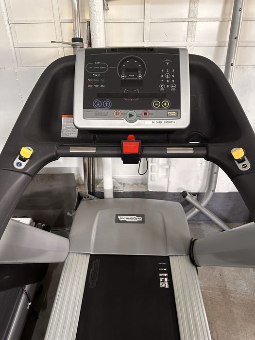 Technogym excite 700 run now LED