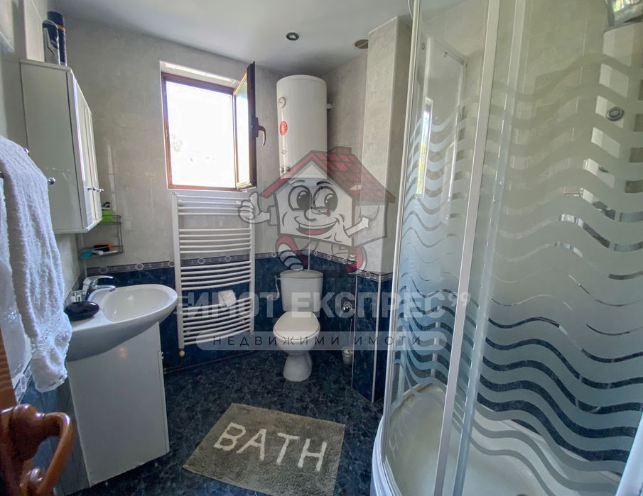 Самостоятелна къща, с гараж, партер, мансарда, панорамна гледка, ЦГЧ