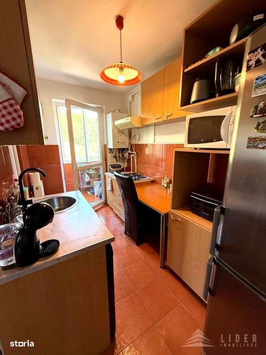 Apartament decomandat cu 2 camere si balcon, Grigorescu