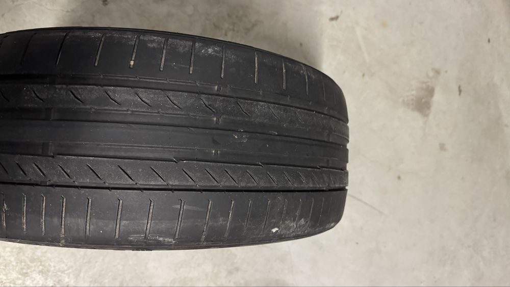 Anvelopa continental vara 225 40 19