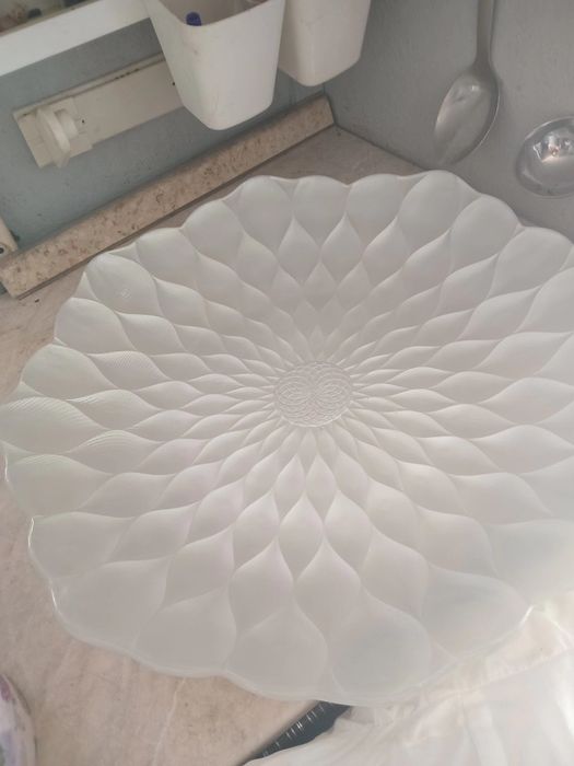 Продам доску для рыбы,  орешницу и блюдо