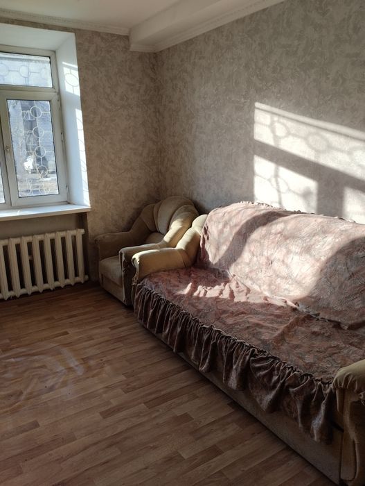 Продам 2х квартиру р-н ДКС.