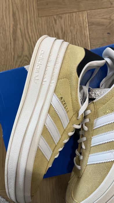 Adidas gazelle обувки