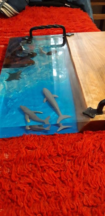 Дъска за мезета дъб орех и смола.Идеален подарък за любим човек