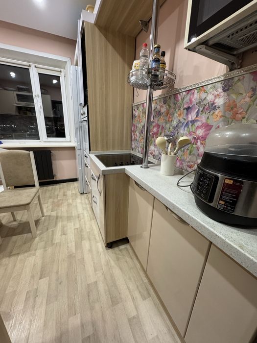 Продам 2 комн квартиру улучш