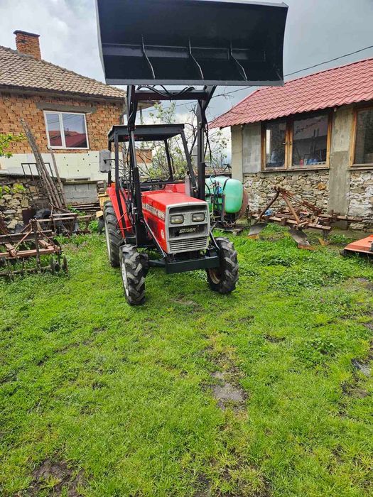 Продавам Трактор Shibaura