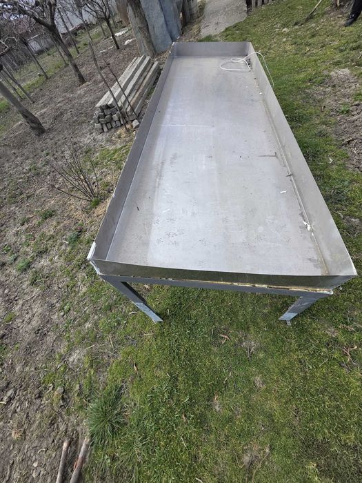 Vitrina din inox alimentar peste