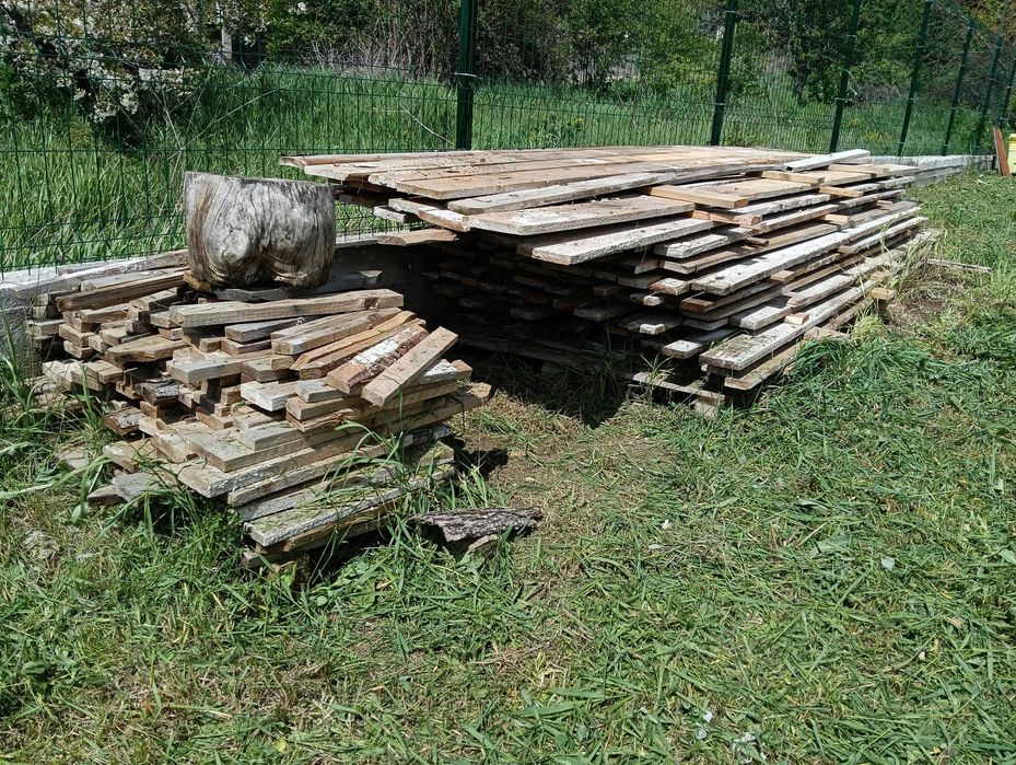 Vând scândură lemn diverse lungimi 2-6 m