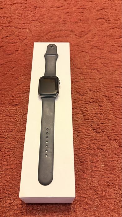 Apple watch series 5-44mm