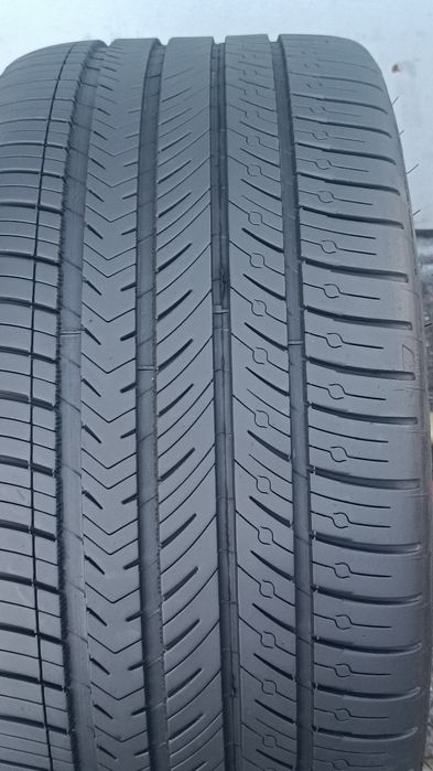 275/35/20 Michelin Дот 2323