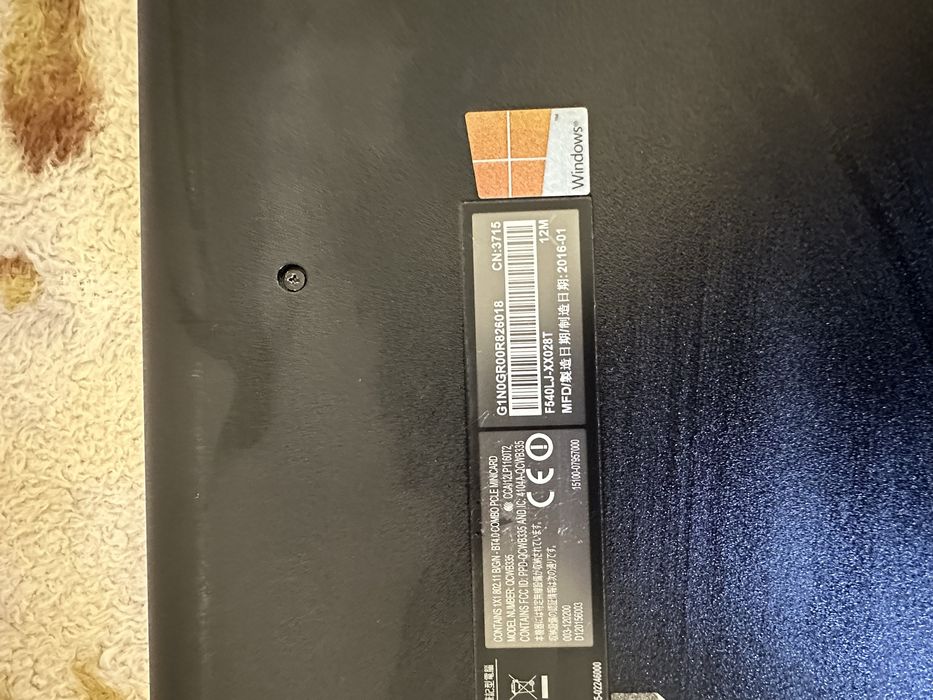 Laptop ASUS F540L