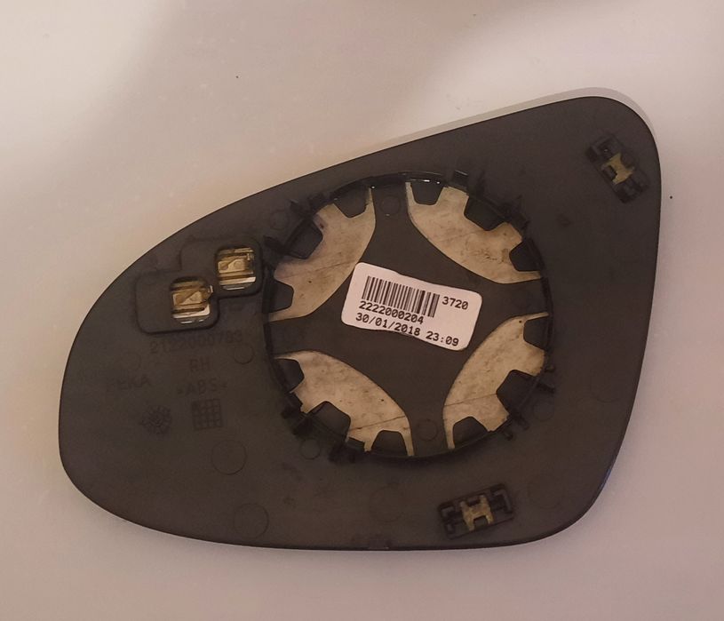 Правое боковое зеркало Corolla