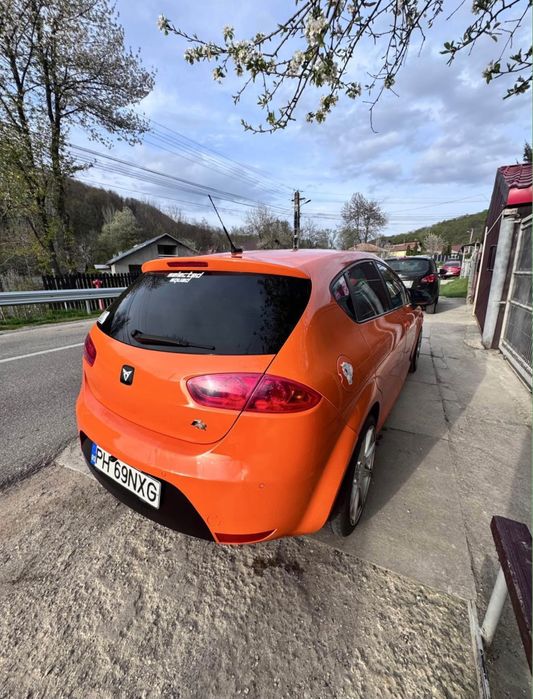 Vând Seat Leon FR 2.0 TDI 2010