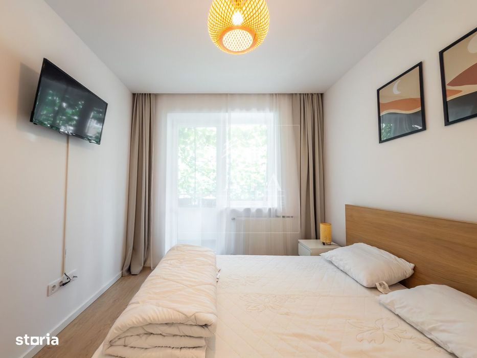 Apartament modern 3 camere de închiriat – Zona Ultracentrală-parcare