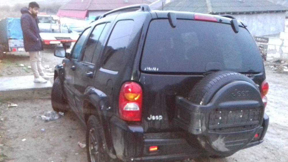 Dezmembrari Jeep CHEROKEE (KJ) (2001-2008) 2.8 CRD 4x4 Motorina