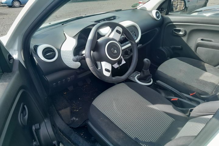 Lampa / Tripla stop dreapta pe aripa 265501361R 265501361R Renault Tw