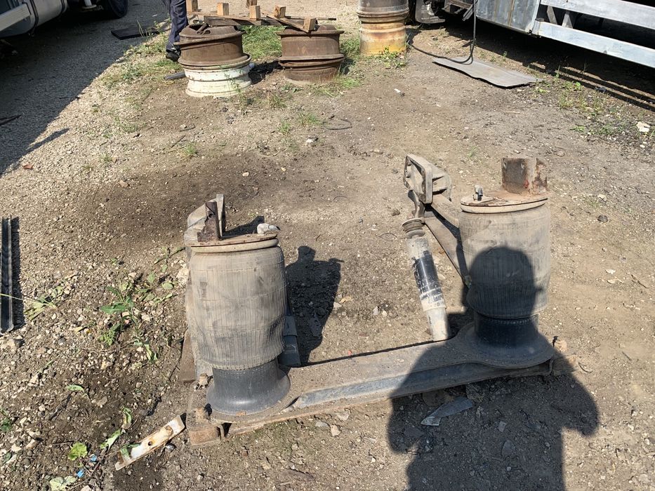 Suport axa spate DAF LF complect foi arc perne telescoape