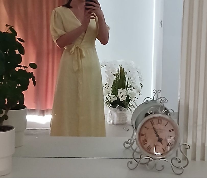 Rochie eleganta ,in stare foarte bună