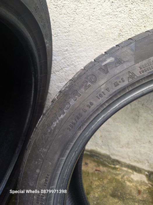255/45R20 Continental зимни