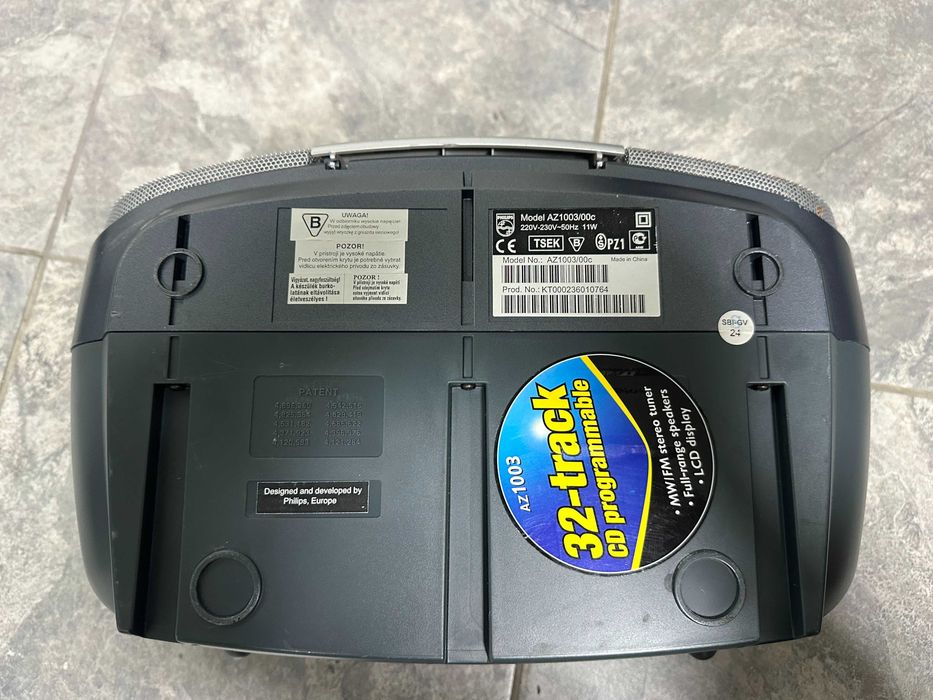 Радиокасетофон Panasonic RX-FS400 , Philips AZ1003