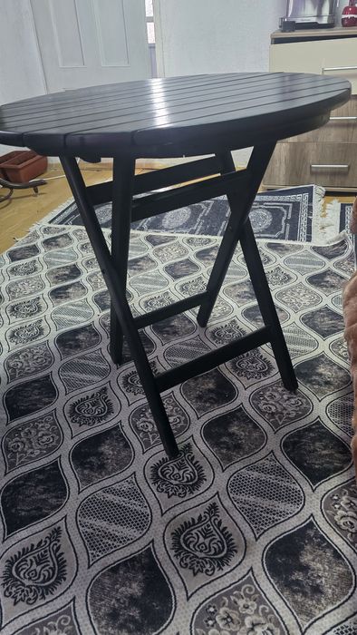 Маси изработени от дърво