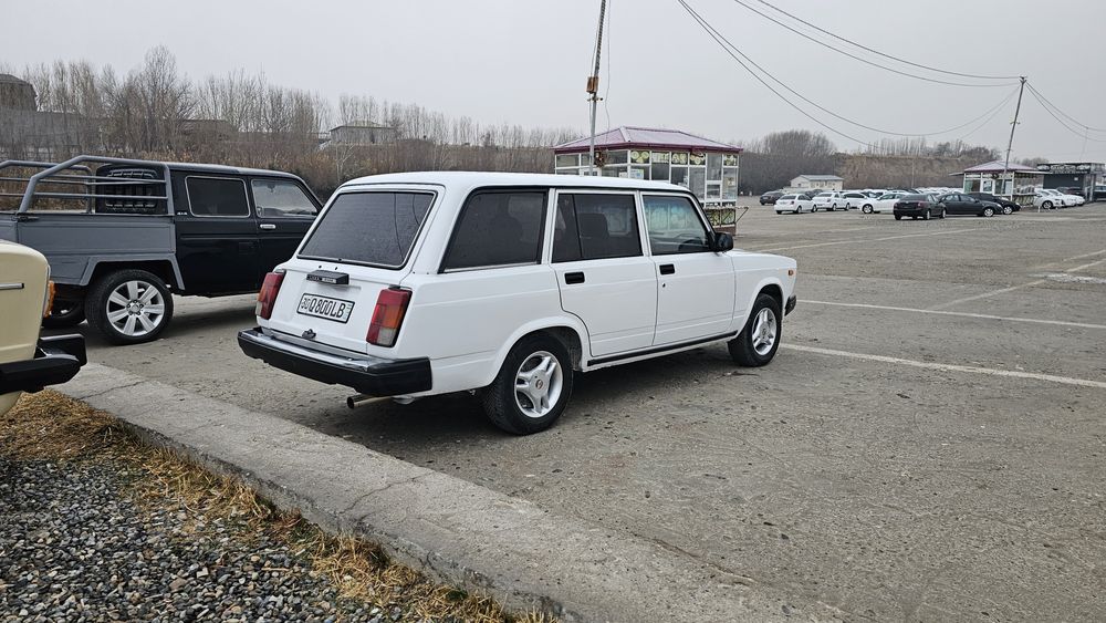 ПРОДАЮ Автомобиль 2104