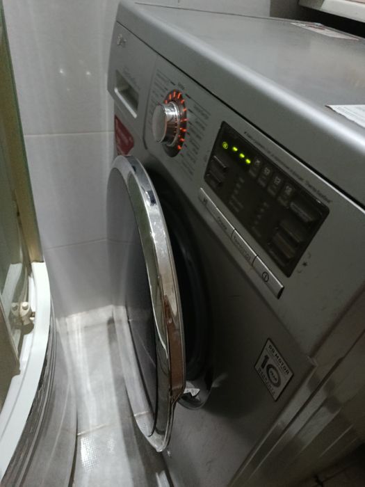 Продам стиральную машинку
