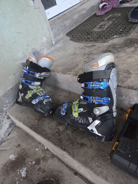 Claparii diferite modele marimi de la 36 la 40