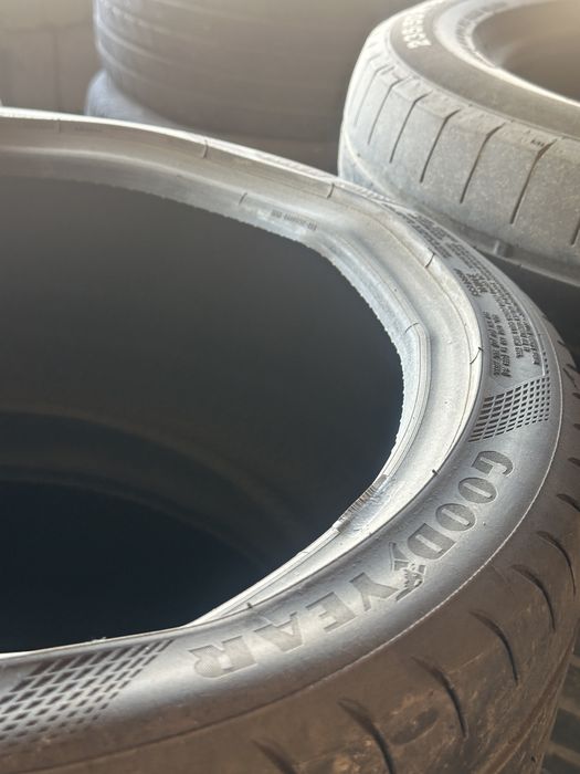 225/40/R18 GoodYear