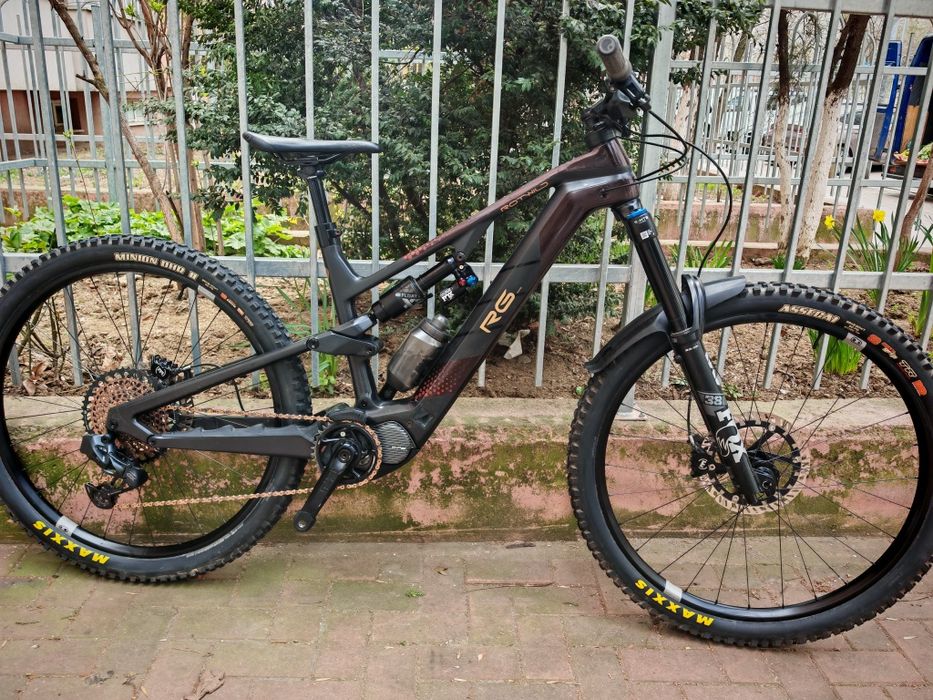 Bicicleta electrica carbon 29 Rotwild R.G 375 Pro size M FOX38 AXS NOU