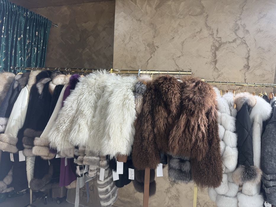 Vand haina din blana de miel tibetan multe culori si marimi la 1500