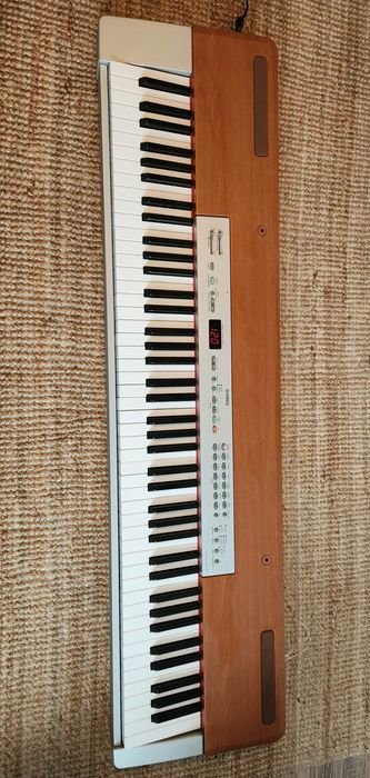 Orga / pian Yamaha p120S