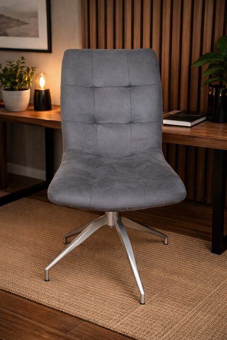 Луксозен стол -15€