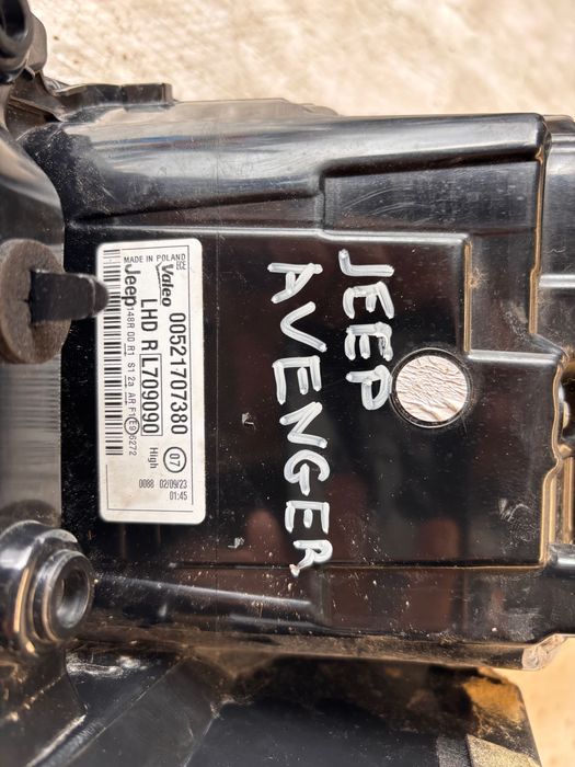 Jeep Avenger десен стоп LED • 2023→