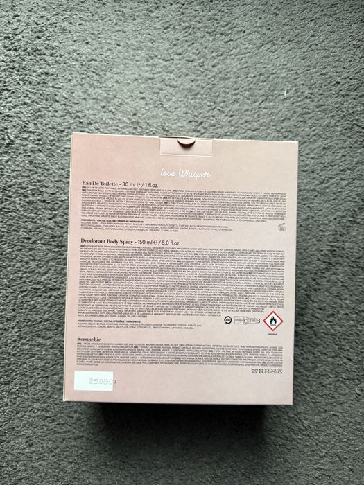 Set nou, cu cutie C-Thru Love Set pentru femei