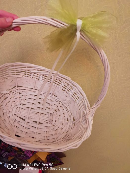 Наличен Комплект аксесоари за кръщене с кошница и хавлийка