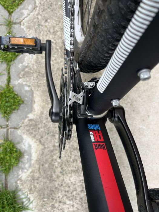 Продавам Cross grx 7