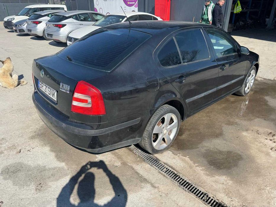 Dezmembrez Skoda Octavia 2006 2.0 benzina Automata