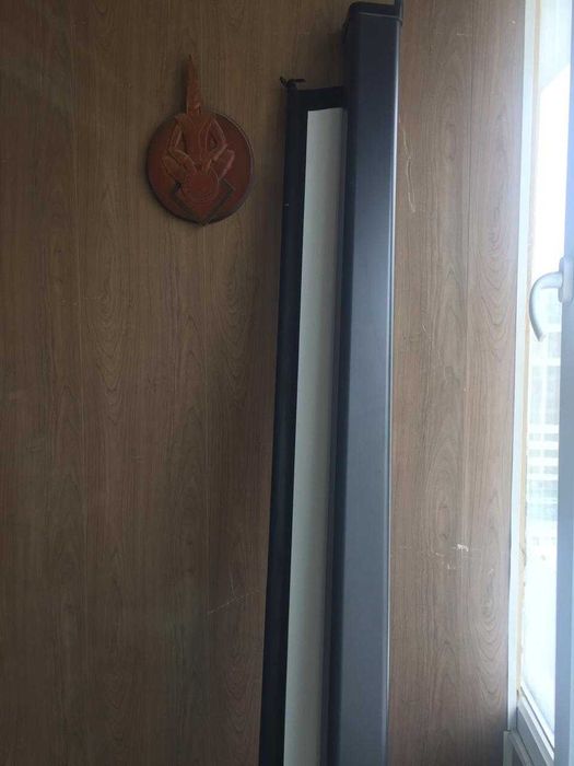 Экран моторизованный Deluxe 203х203 мм для видеопроекторов