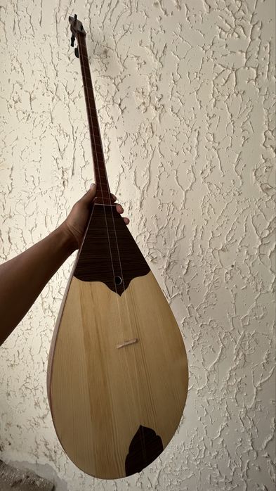 Домбыра сатылады