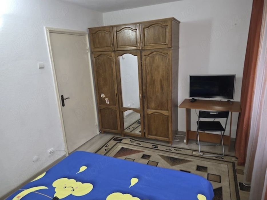 PROPRIETAR vând Ap 2 cam. et 1 Banat, Parcare proprie, Negociabil