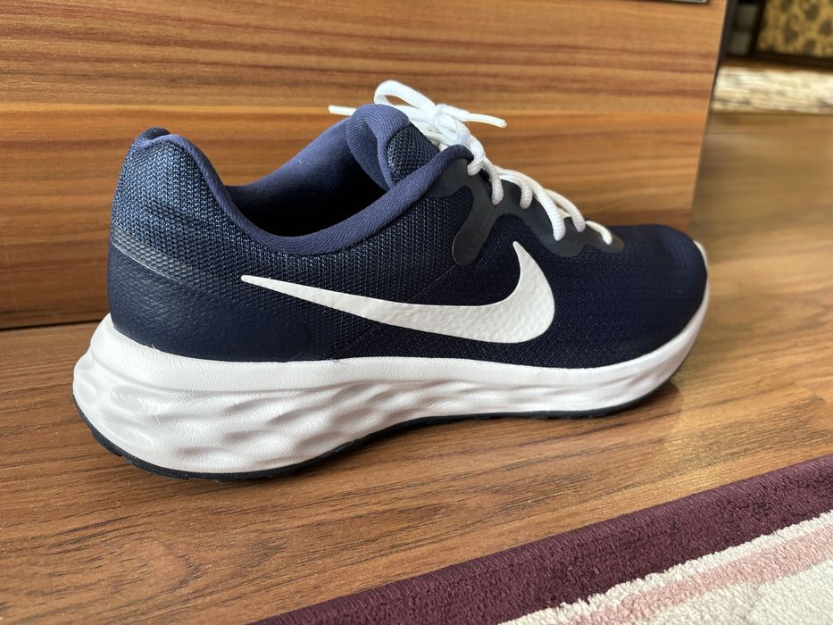 Продам кроссовки Nike 46 р.