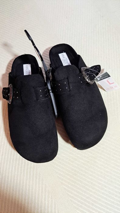 Saboti eleganti cu catarama