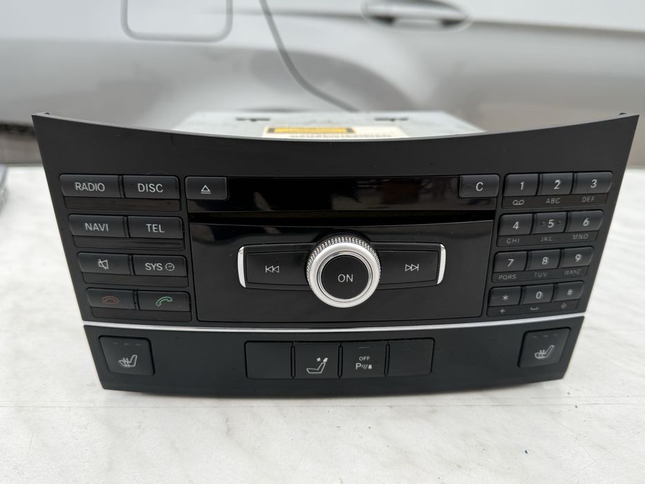 Навигация за Мерцедес / Mercedes W212