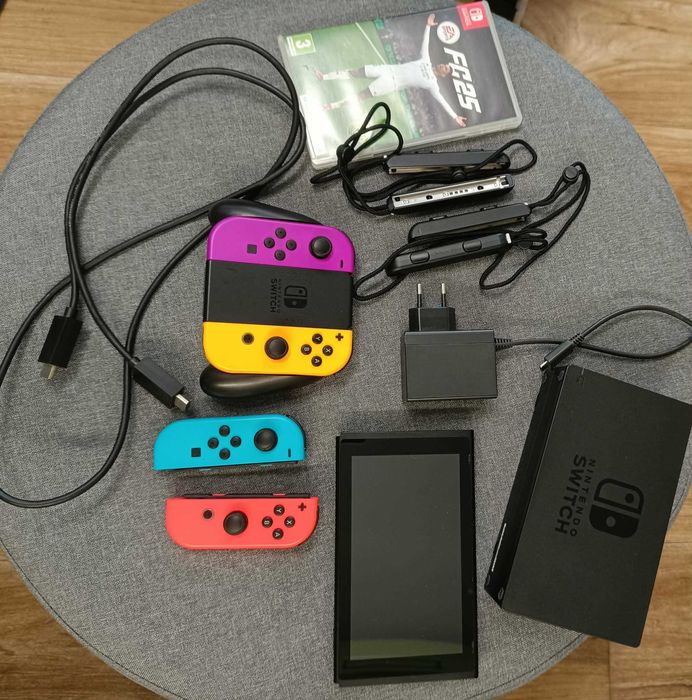 Продавам Nintendo Switch