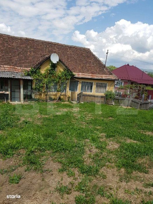 Casa traditionala, 70mp, teren 1574mp, zona Monor